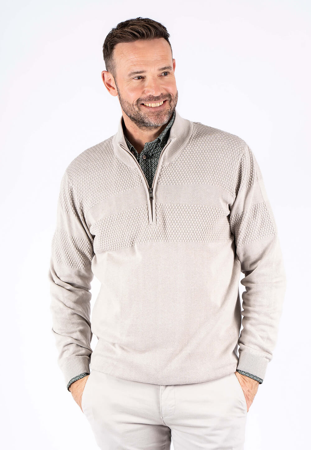 Pre End - Nilson Strik Med Struktur Og Zip I Lys Sand