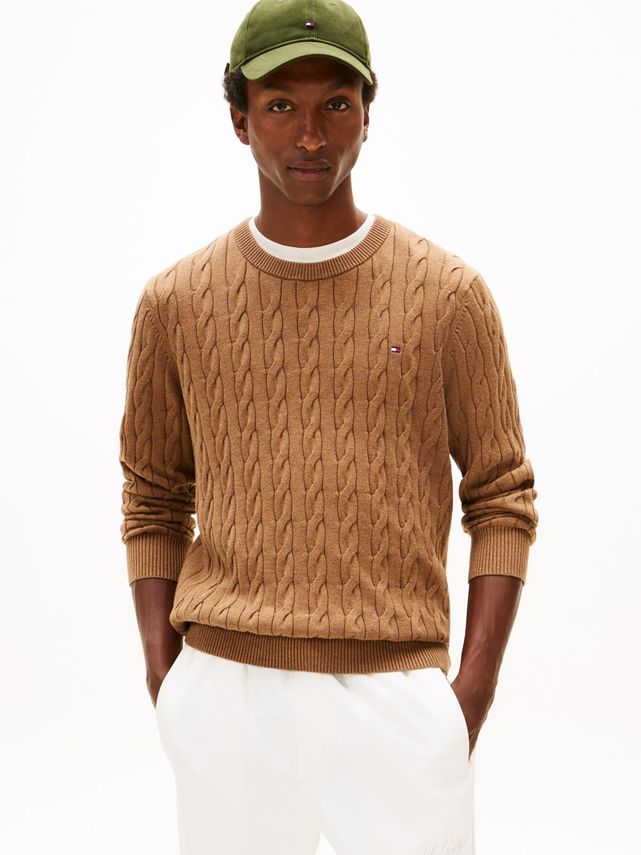 Classic Cable Crew Neck