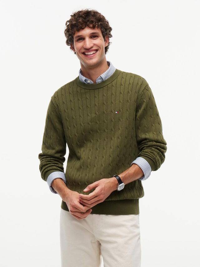 Classic Cable Crew Neck