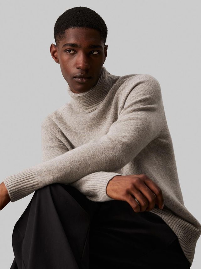 Luxury Wool Turtle Neck