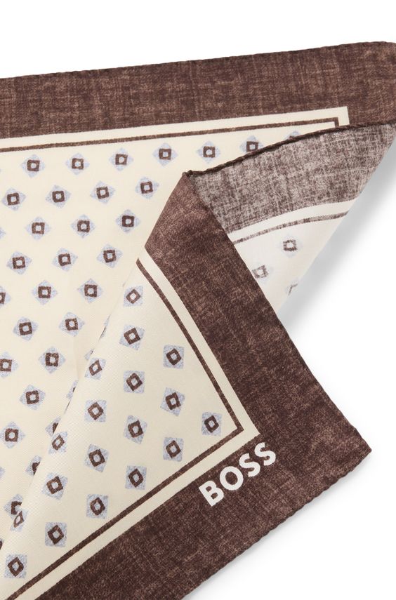 C-pocket Sq -251 10273277 01