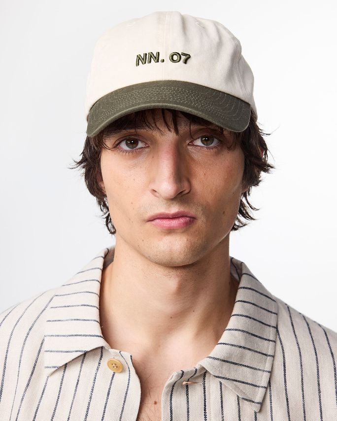 Logo Cap 9041