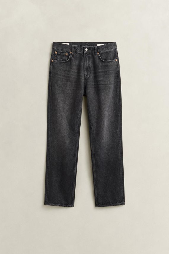 Straight Jeans
